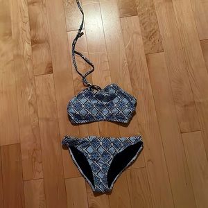 amazing texture bikini, XS women’s, extra comfort, very lightweight.